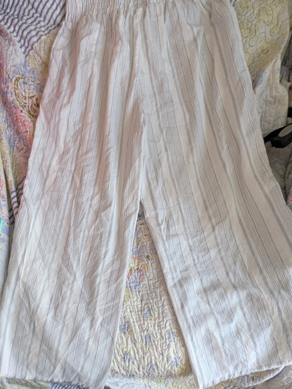 Umgee Light Gray Striped Elastic Waist Ankle Pants. - Picture 4 of 4